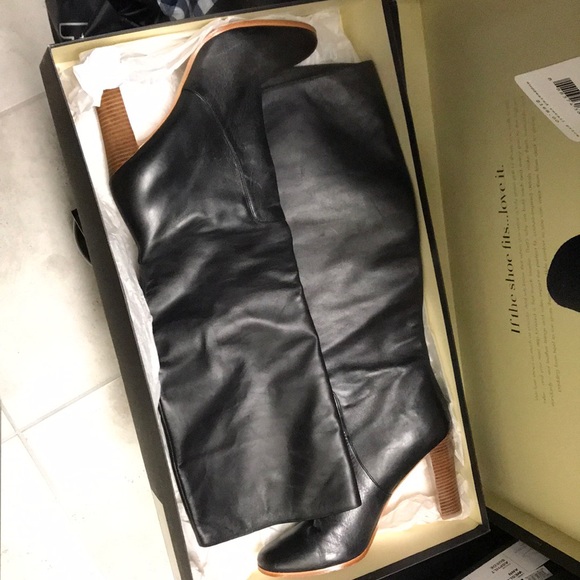 Ann Taylor Lavinia Pull up HH Tall Boot - Picture 2 of 8